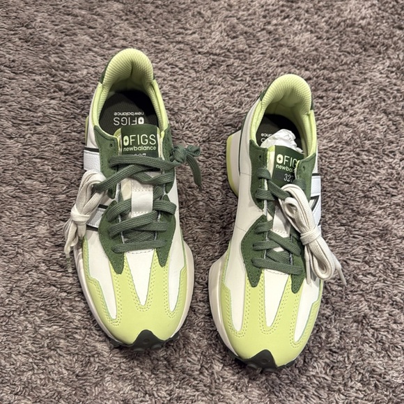 New Balance X Figs 327 Lime and Olive Sneakers size 8.5 - Picture 2 of 9